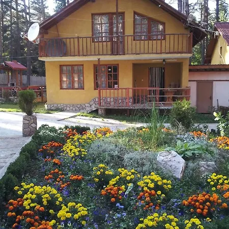 Houses Uiut Semesterpark